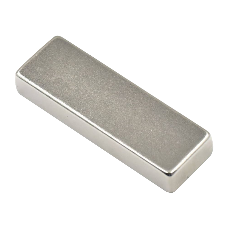 Bloc cu magnet permanent 2