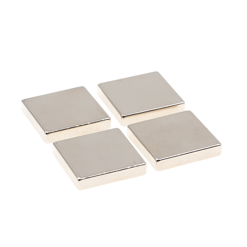 Bloc cu magnet permanent 5