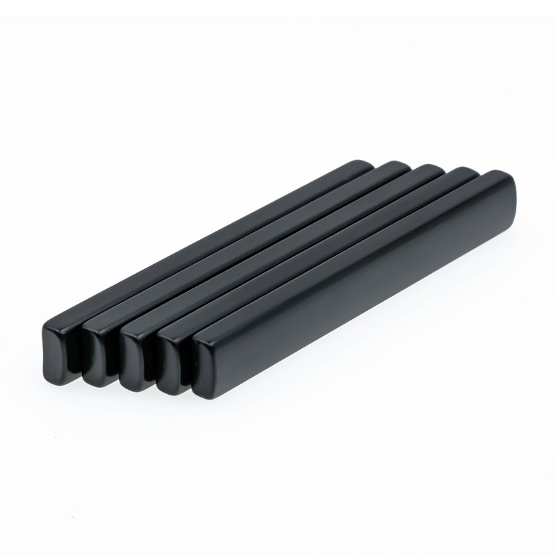 Bloc cu magnet permanent 6