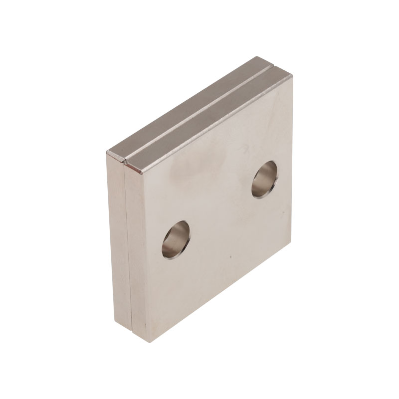 Magnet generator actionat de vant