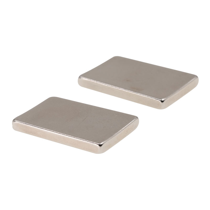 Magnet pentru vehicul aerian fără pilot