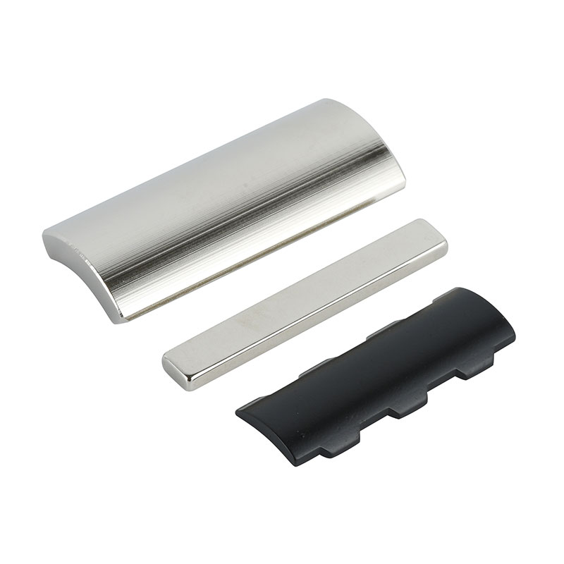 Magnet permanent cu formă personalizată